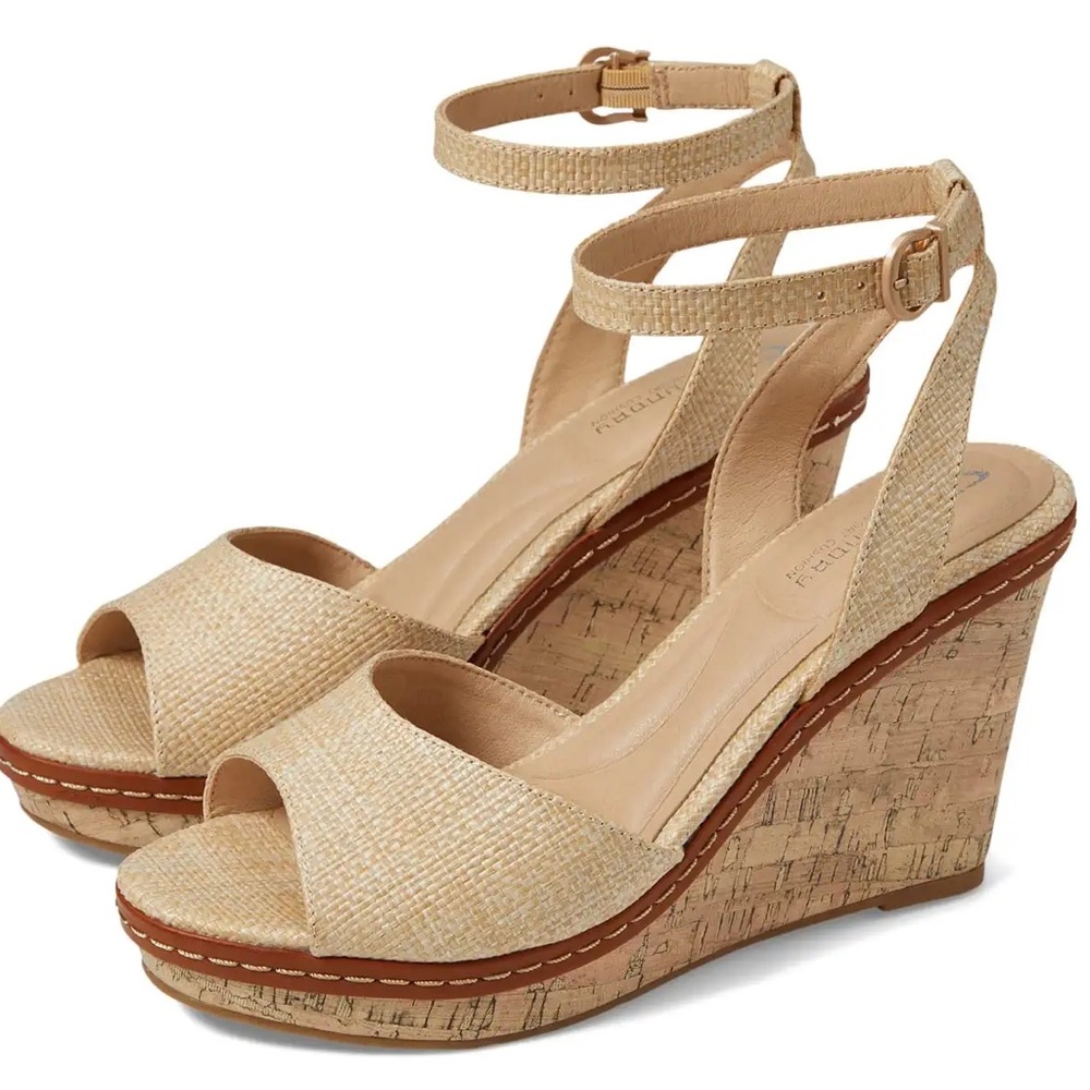 Chinese Laundry Beaming Straw Ankle Strap Wedge. Color: Natural. Size: 9.5. NIB